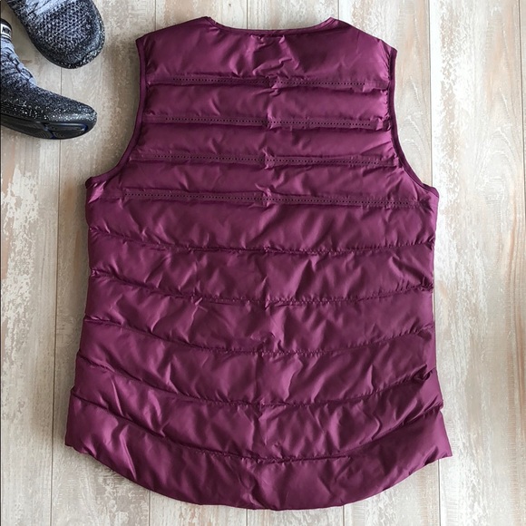 NWT Nike aeroloft Bordeaux puffer vest 180$ - Picture 3 of 7